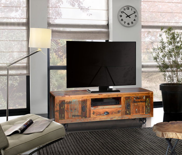 GINER Y COLOMER Meuble TV en bois recyclé multicolor 160x55x40 cm, 2 portes et 1 tiroir sur roulettes GINER Y COLOMER Meuble TV en bois recyclé multicolor 160x55x40 cm, 2 portes et 1 tiroir sur roulettes