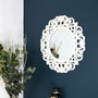Home Deco Factory Miroir Mural avec Cadre en Bois Blanc, Diamètre 60 cm