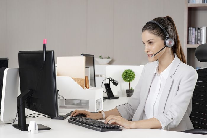 Yealink BLT60 Busylight - Indicateur lumineux d'état de travail pour éviter les interruptions, compatible avec téléphone de bureau et softphone, installation Plug-and-Play Yealink BLT60 Busylight - Indicateur lumineux d'état de travail pour éviter les interruptions, compatible avec téléphone de bureau et softphone, installation Plug-and-Play
