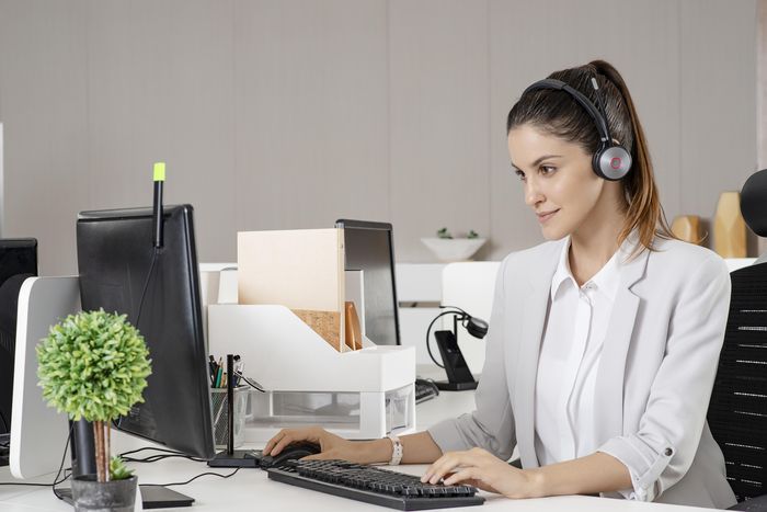 Yealink BLT60 Busylight - Indicateur lumineux d'état de travail pour éviter les interruptions, compatible avec téléphone de bureau et softphone, installation Plug-and-Play Yealink BLT60 Busylight - Indicateur lumineux d'état de travail pour éviter les interruptions, compatible avec téléphone de bureau et softphone, installation Plug-and-Play