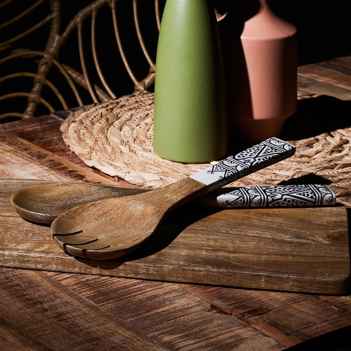 Home Deco Factory Set de 2 couverts de service Dune Mirage en bois de manguier Home Deco Factory Set de 2 couverts de service Dune Mirage en bois de manguier
