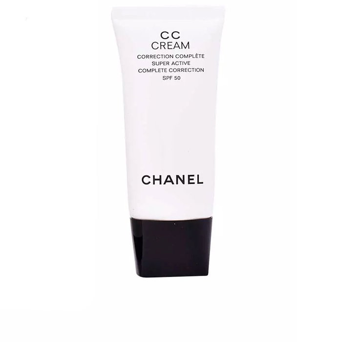 Chanel CC CREAM Correction Complète SPF50 #B50 - Soin hydratant et unifiant à haute protection. Chanel CC CREAM Correction Complète SPF50 #B50 - Soin hydratant et unifiant à haute protection.