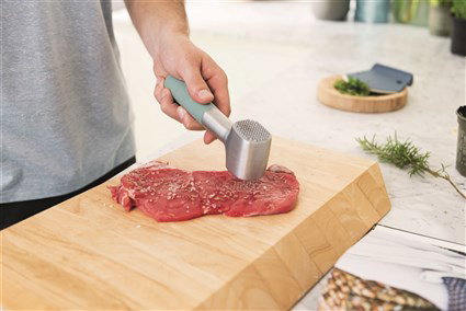 Berghoff 3950018 Mazo à viande en acier inoxydable à 2 côtés (plat et pointu) pour attendrir et aplatir viande, volaille, ail et noix