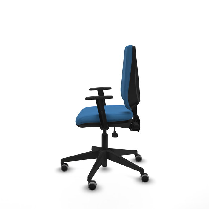 Chaise Elche Asynchrone Cuir écologique Bleu clair Base pyramidale noire Accoudoir 1D Sans appui-tête Roulettes 65mm pour moquette