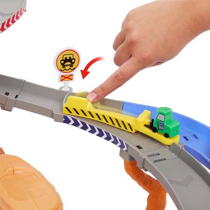 Mattel Cars Piste de Course Rescue Road - Coffret de quatre véhicules Disney Pixar Cars