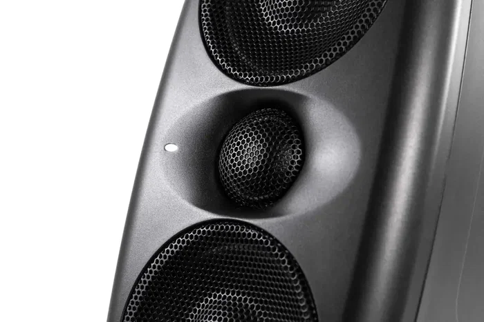 IK Multimedia iLoud MTM MKII Paire de moniteurs de studio + micro de mesure ARC