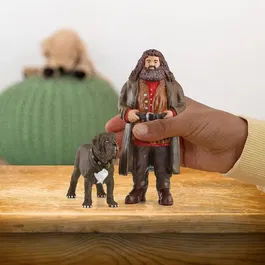 Schleich 42638 Figurine Hagrid et Crockdur - Personnages de l'Univers Harry Potter Wizarding World - Figurine pour Enfants Dès 6 Ans