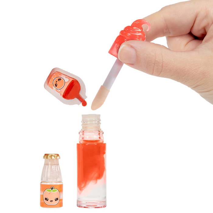 Yummiland Poupée Piper 10 cm et Gloss Pailleté Pêche Yummiland Poupée Piper 10 cm et Gloss Pailleté Pêche