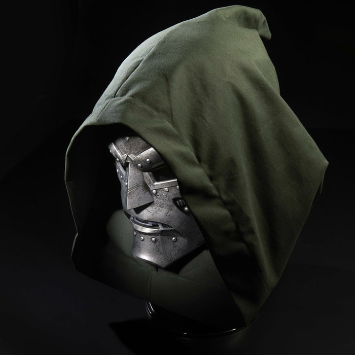 Hasbro Casque premium Doctor Doom Marvel Legends Series