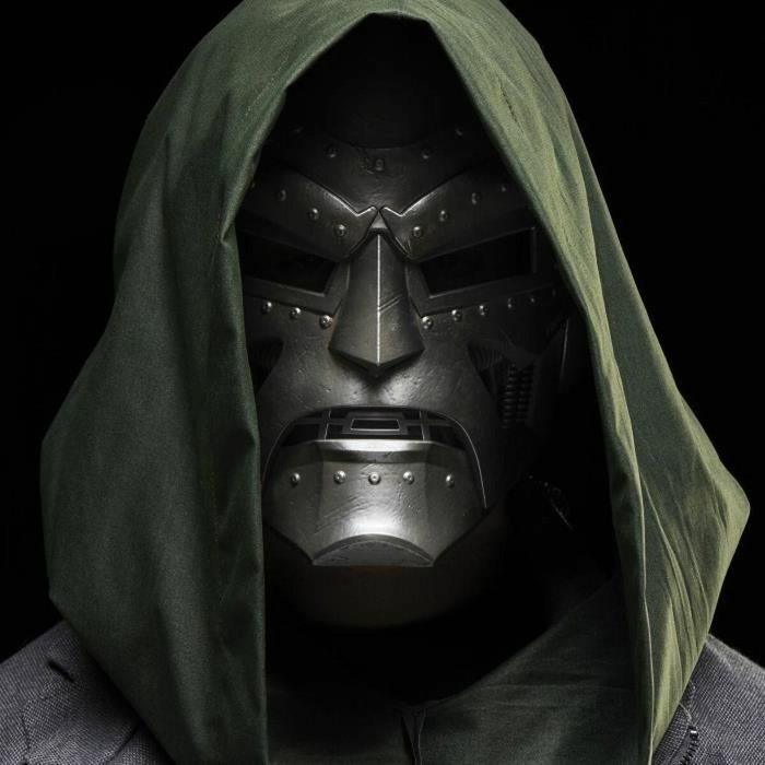 Hasbro Casque premium Doctor Doom Marvel Legends Series