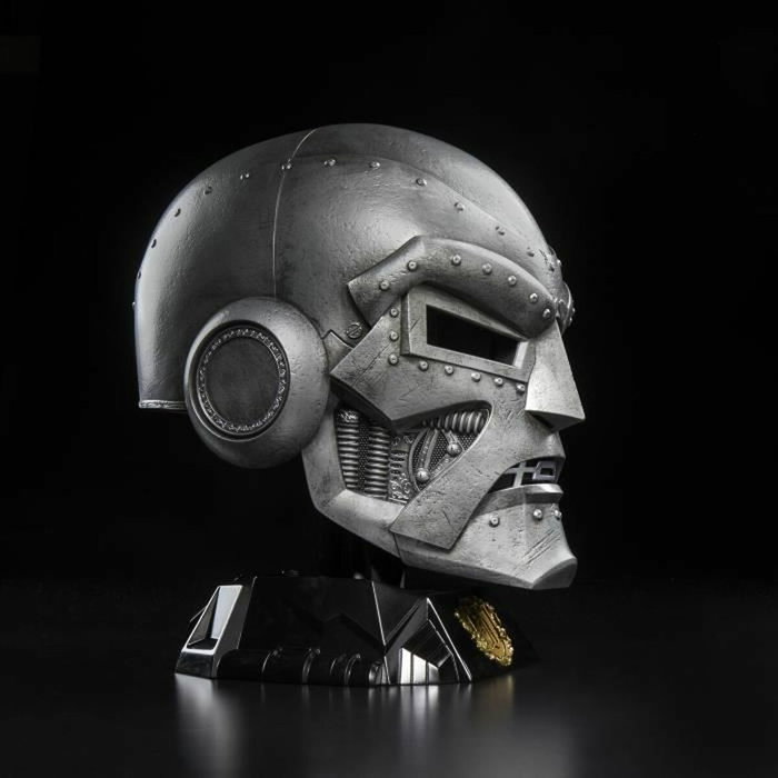 Hasbro Casque premium Doctor Doom Marvel Legends Series