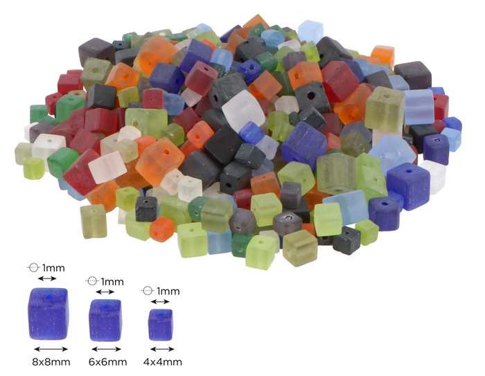 Innspiro Mélange de perles en verre cube glacé 4-6-8mm 300g Innspiro Mélange de perles en verre cube glacé 4-6-8mm 300g