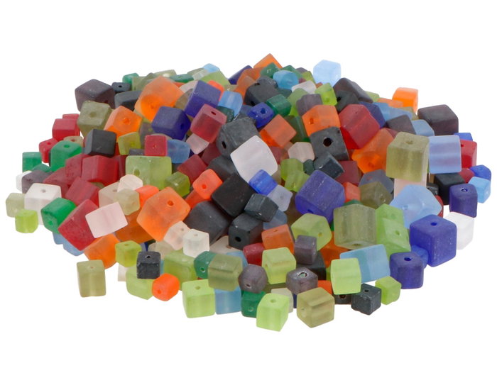 Innspiro Mélange de perles en verre cube glacé 4-6-8mm 300g Innspiro Mélange de perles en verre cube glacé 4-6-8mm 300g