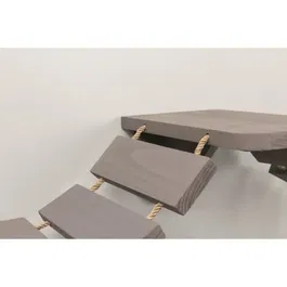 TRIXIE Échelle Murale d'Escalade pour Chat - 150 x 30 cm - Structure en Bois Massif et Sisal Taupe avec 3 Plateformes