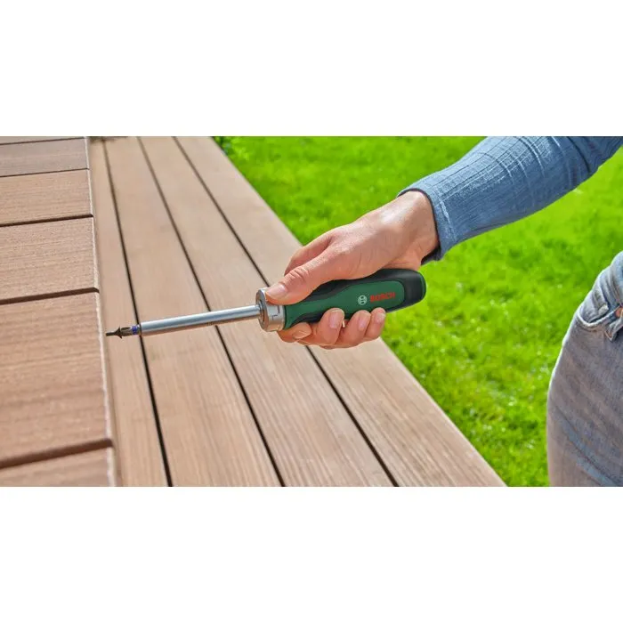 Bosch - Jeu d'outils à main 63 pièces, coffret complet avec scie, tournevis, douilles, cliquet 1/4", marteau, mètre ruban et niveau pour bricolage