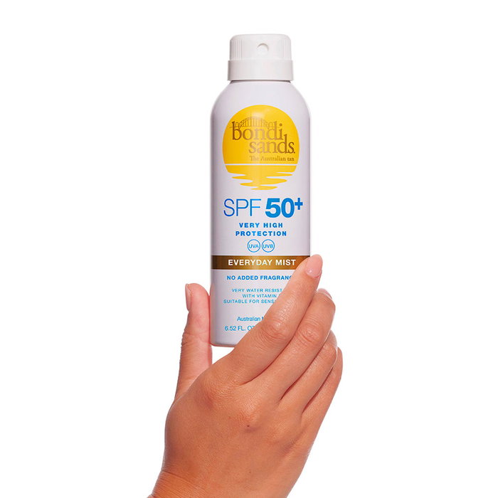 Bondi Sands - Spray corporel solaire sans parfum FPS 50+ - Protection UVA/UVB - Résiste à l'eau 4h - Texture légère non grasse - Pour peaux sensibles - 160 g