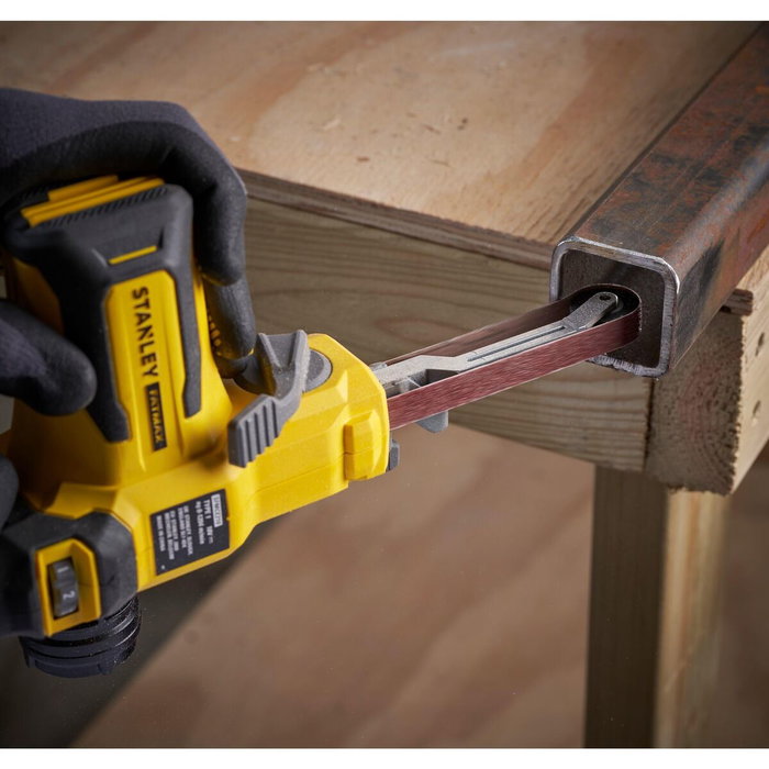 Stanley Fatmax Lime électrique sans fil 18V SFMCE210D2K-QW avec 2 batteries 2Ah et chargeur