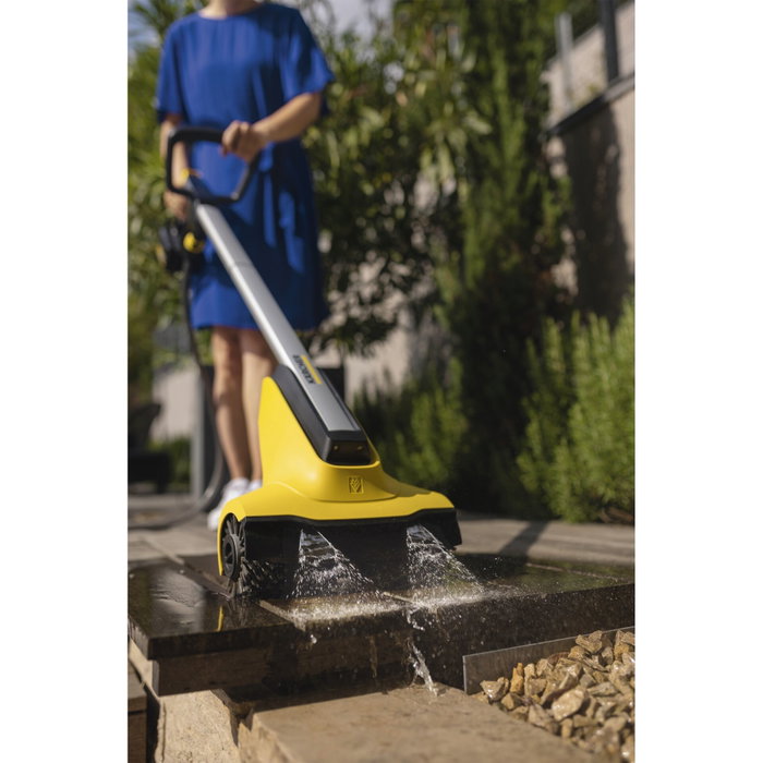 Karcher PCL 3-18 Nettoyeur de terrasse sans fil avec batterie 18V/2,5Ah et brosse rotative Karcher PCL 3-18 Nettoyeur de terrasse sans fil avec batterie 18V/2,5Ah et brosse rotative