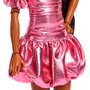 Mattel Barbie Deluxe Style Metallic - Poupée avec robe bulles rose corail et accessoires - Lunettes, sac, chaussures - Version multilingue - Référence Jfp41