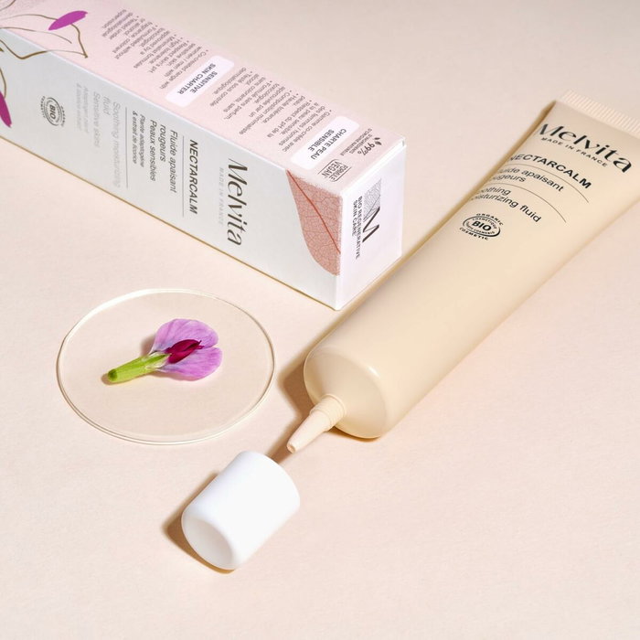 Melvita NECTARCALM fluide apaisant anti-rougeurs 40 ml Melvita NECTARCALM fluide apaisant anti-rougeurs 40 ml