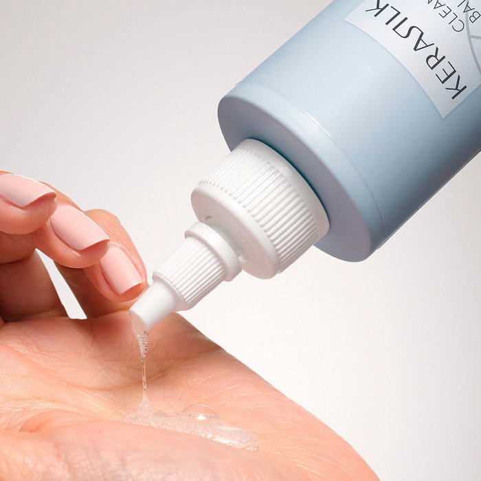 Kerasilk Soin exfoliant pré-shampooing pour cuir chevelu et cheveux 200 ml Kerasilk Soin exfoliant pré-shampooing pour cuir chevelu et cheveux 200 ml