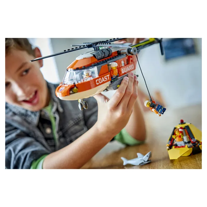 LEGO City 60503 L'Hélicoptère des Garde-Côtes - Jeu de Construction avec 4 Minifigurines et Requin - Idée Cadeau 7 ans et Plus