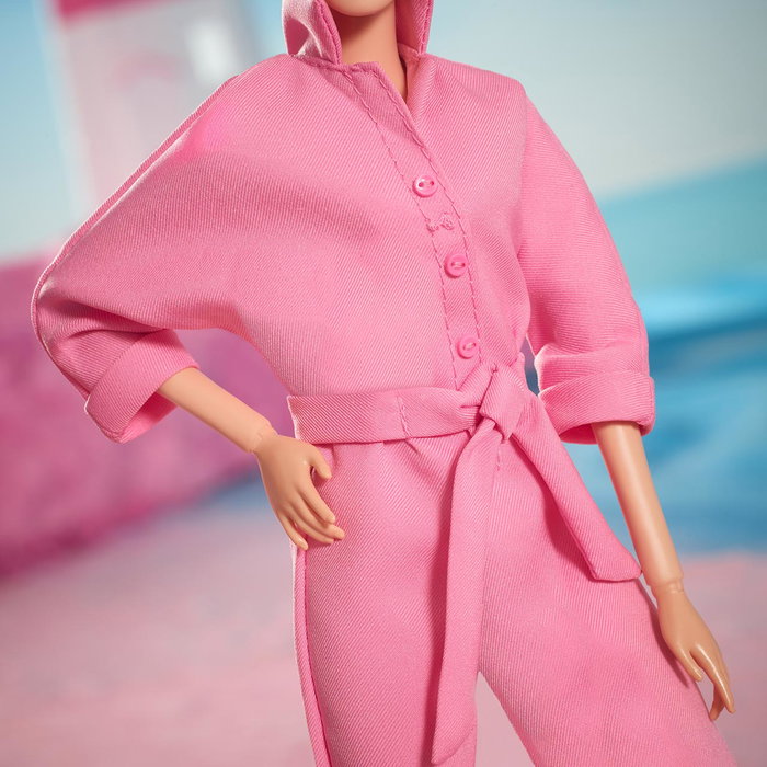 Barbie - Muñeca Barbie The Movie - Margot Robbie - Figurine de collection - Costume rose chic avec lunettes et espadrilles - Âge recommandé: +6 ans - Réf: Hrf29 Mattel