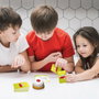 World Brands Juego ni si ni no compacto - Jeu de société compact avec 50 cartes de questions et sonnette - Dimensions: 16x5x22 cm