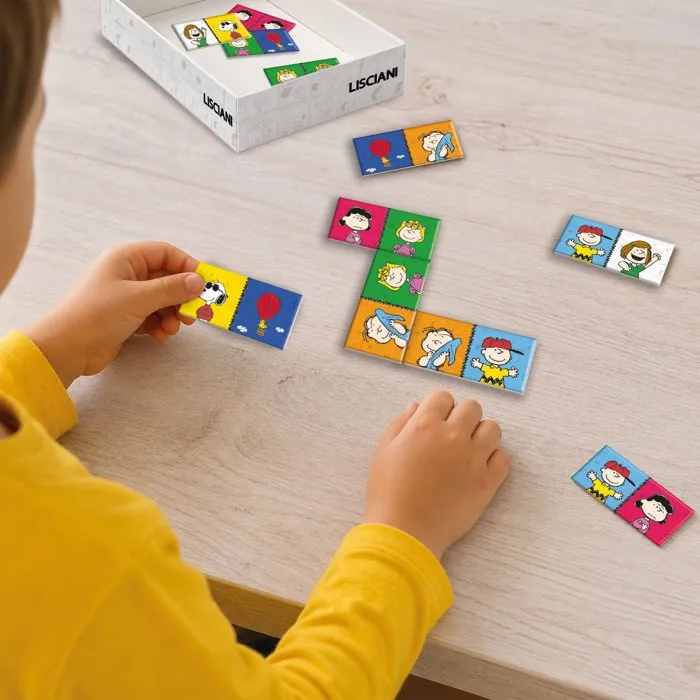 Lisciani Giochi Peanuts Jeu de Dominos - Univers Snoopy Lisciani Giochi Peanuts Jeu de Dominos - Univers Snoopy