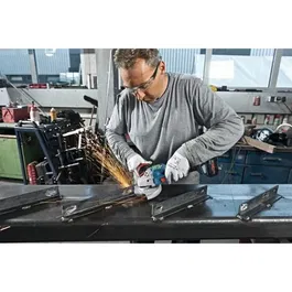 Bosch Professional Meuleuse d'angle GWS 18V-15 SC sans fil 125 mm avec batteries 2 x 5.5Ah ProCORE18V, chargeur et L-Boxx (06019H6102)