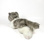 DEQUBE Peluche Chat Gris et Blanc Couché 25 cm - Réf. 939D00300 - Bocalan - Jouet pour Enfant