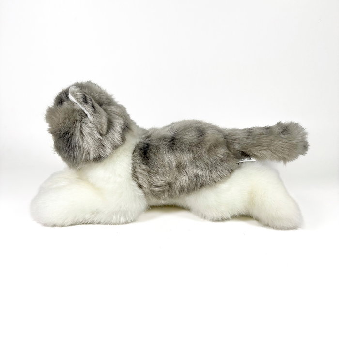 DEQUBE Peluche Chat Gris et Blanc Couché 25 cm - Réf. 939D00300 - Bocalan - Jouet pour Enfant