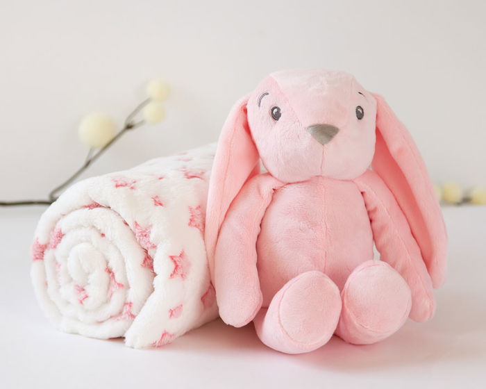 KioKids - Peluche Lapin Rose avec Couverture Polaire à Étoiles - Doudou Sécurité pour Bébé de 0 Mois - Taille 25 cm - 100% Polyester KioKids - Peluche Lapin Rose avec Couverture Polaire à Étoiles - Doudou Sécurité pour Bébé de 0 Mois - Taille 25 cm - 100% Polyester