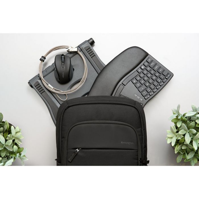 Kensington Sac à dos pour ordinateur portable 16" EQ en polyester recyclé, compartiment rembourré, poches latérales Kensington Sac à dos pour ordinateur portable 16" EQ en polyester recyclé, compartiment rembourré, poches latérales