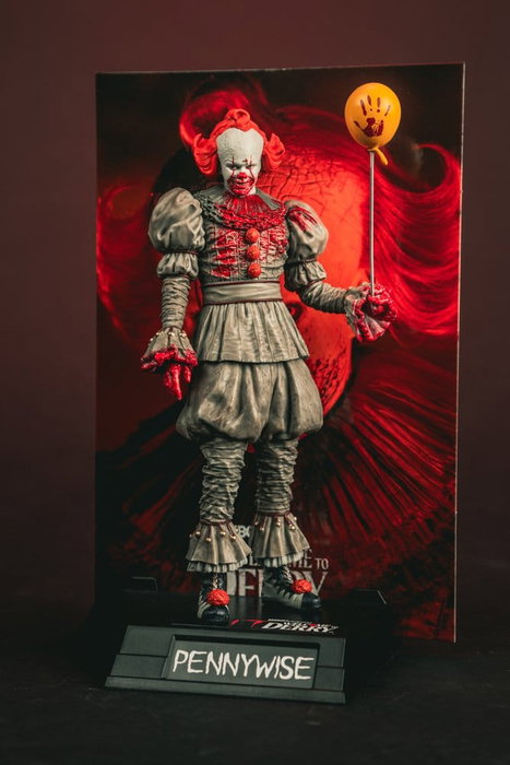 McFarlane Toys Figurine Pennywise (Bloody) IT : Welcome to Derry McFarlane Toys Figurine Pennywise (Bloody) IT : Welcome to Derry
