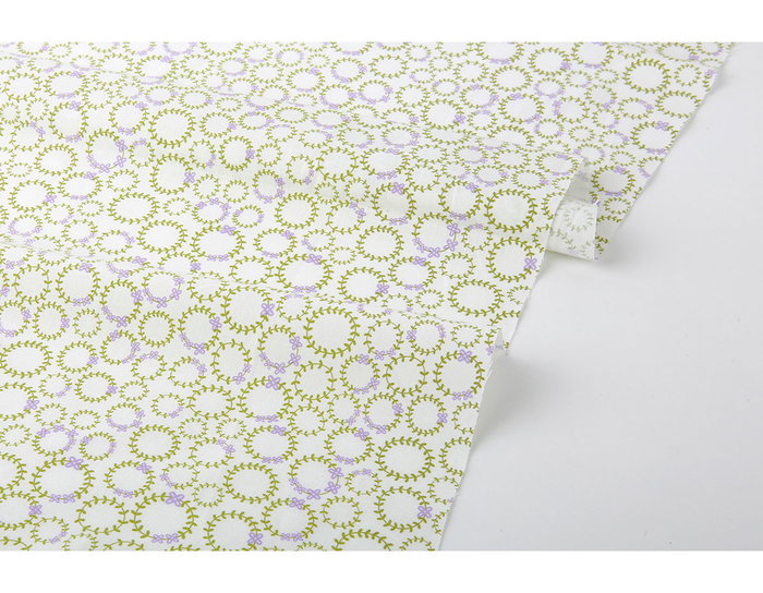Dailylike Tissu coton motif fleurs épaisseur 30C 1,10m x 3m Dailylike Tissu coton motif fleurs épaisseur 30C 1,10m x 3m