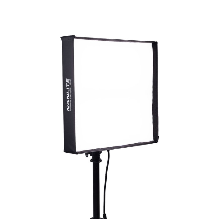 Nanlite PavoSlim 240C Full-Color