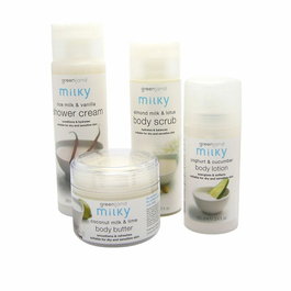 Greenland Mousse pour la Douche au Lait de Coco 200 ml - Nettoyant Corporel Hydratant et Nourrissant pour Peau Sèche