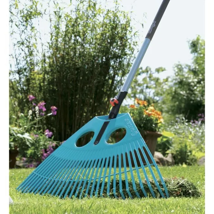 Gardena Manche Combisystem en Bois FSC 130 cm - Pour Outils de Jardin - Revêtement Antidérapant - Garantie 25 Ans