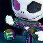 Just Play Figurine Jack Skellington Grande Collection 12.7 cm - Personnage La Nuit Avant Noël - Figurine Iridescente avec Nœud Papillon Chauve-souris - Pour Enfants 3 ans et plus