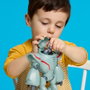 HASBRO Marvel Ultron Armure Géante avec figurine et accessoire 2 en 1