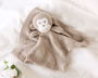 KioKids Doudou singe en coton gris, collection Cotton Friends - Jouet d'éveil doudou en peluche pour bébé à partir de 2 mois