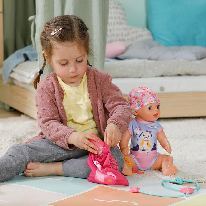 Zapf Creation Baby Born Lena Cuidaditos - Poupée interactive 36 cm avec 6 fonctions (boit, mouille la couche, dort...) et 13 accessoires
