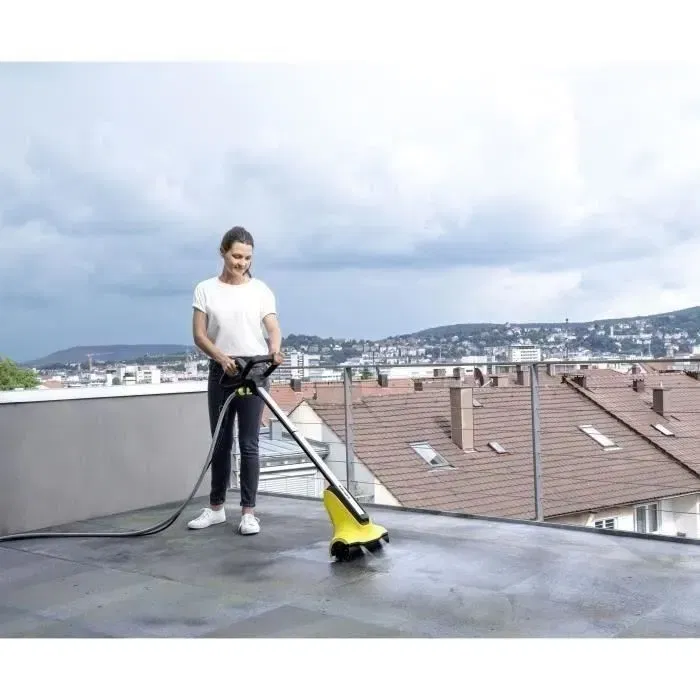 Karcher Nettoyeur de terrasse en bois PCL 4 Patio Cleaner avec deux brosses cylindriques et débit d'eau réglable pour un nettoyage en profondeur