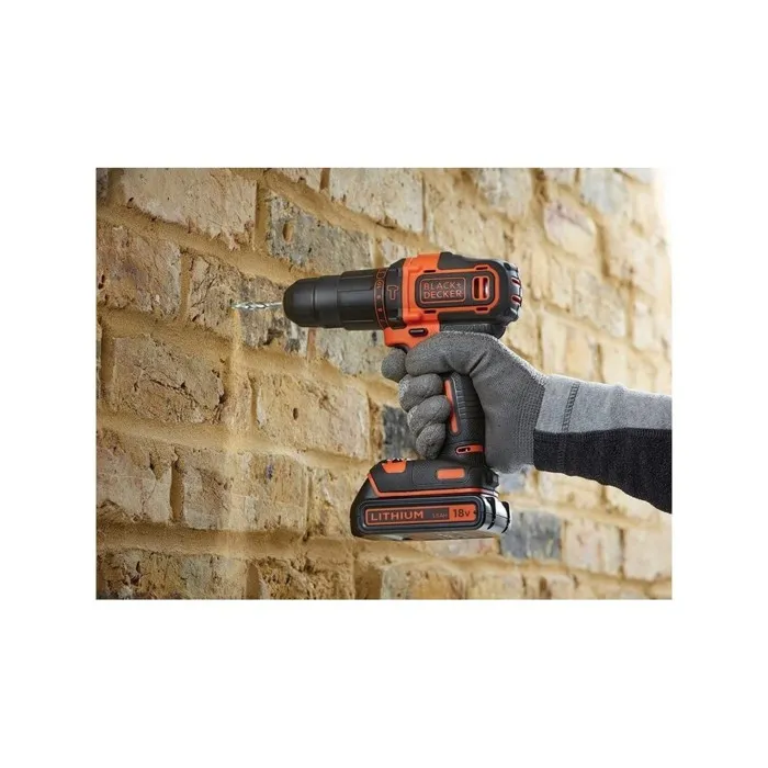 Black + Decker BDCHD18K Perceuse-visseuse à percussion sans fil 18V Li-ion 1,5 Ah avec chargeur et coffre inclus