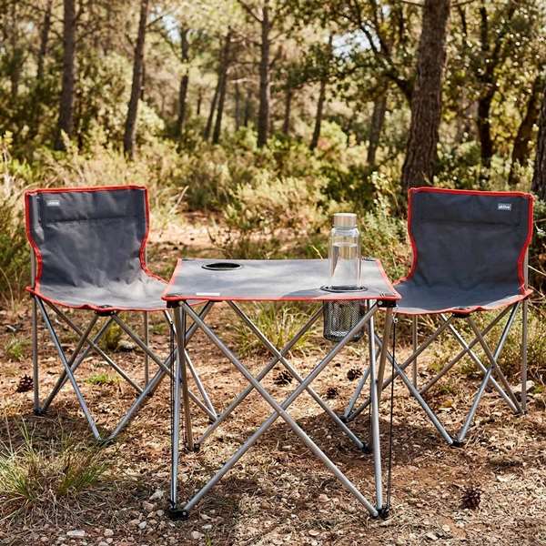 Color Baby Aktive-Set Ensemble de Camping avec 2 Chaises et une Table Pliante avec Sac Color Baby Aktive-Set Ensemble de Camping avec 2 Chaises et une Table Pliante avec Sac