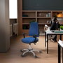PIQUERAS Y CRESPO Chaise Elche Asynchrone Tissu Jaune Structure chromée Accoudoir 1D