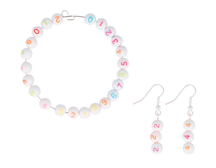Innspiro Assortiment de 750 perles rondes avec chiffres, couleurs assorties, 7,5 mm