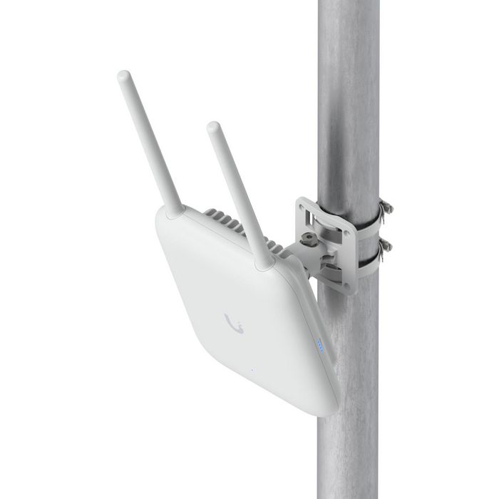 Ubiquiti Point d'Accès WiFi 7 Extérieur IP67, Antenne Directionnelle Super Intégrée, 6 GHz, 465 m², 2.5 GbE, PoE+, 21W Max, Support Articulé en Alliage d'Aluminium