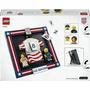 LEGO - Editions - Set de construction 43033 - Maillot 2026 de l'Équipe Nationale Américaine de Football avec 2 minifigurines et autocollants - Jouet pour enfants dès 10 ans et fans